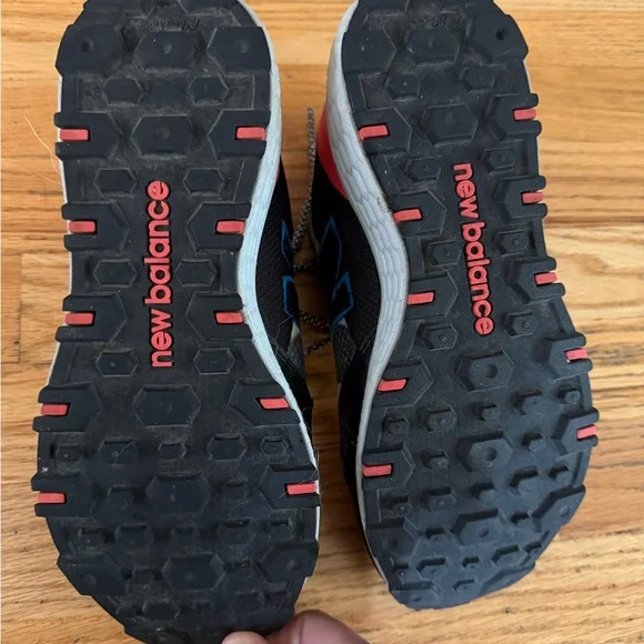 New Balance retro women’s Multicolor Sneakers - Picture 3 of 4